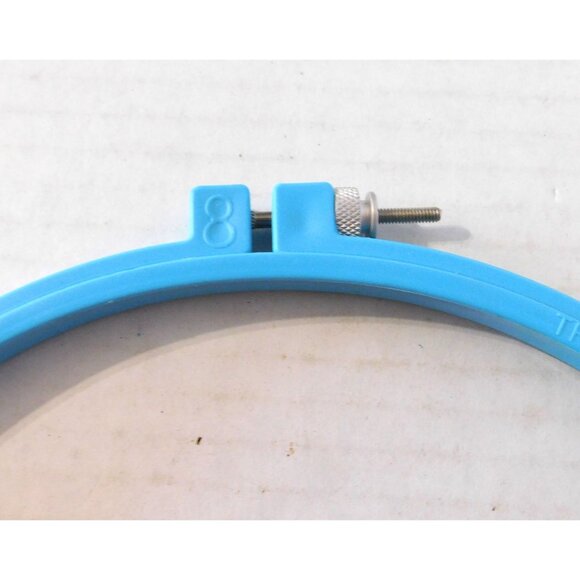 2 Embroidery Hoops Blue Plastic Round 8 Inch Oval 9x4.5 Inch Screw Closure - Picture 6 of 6